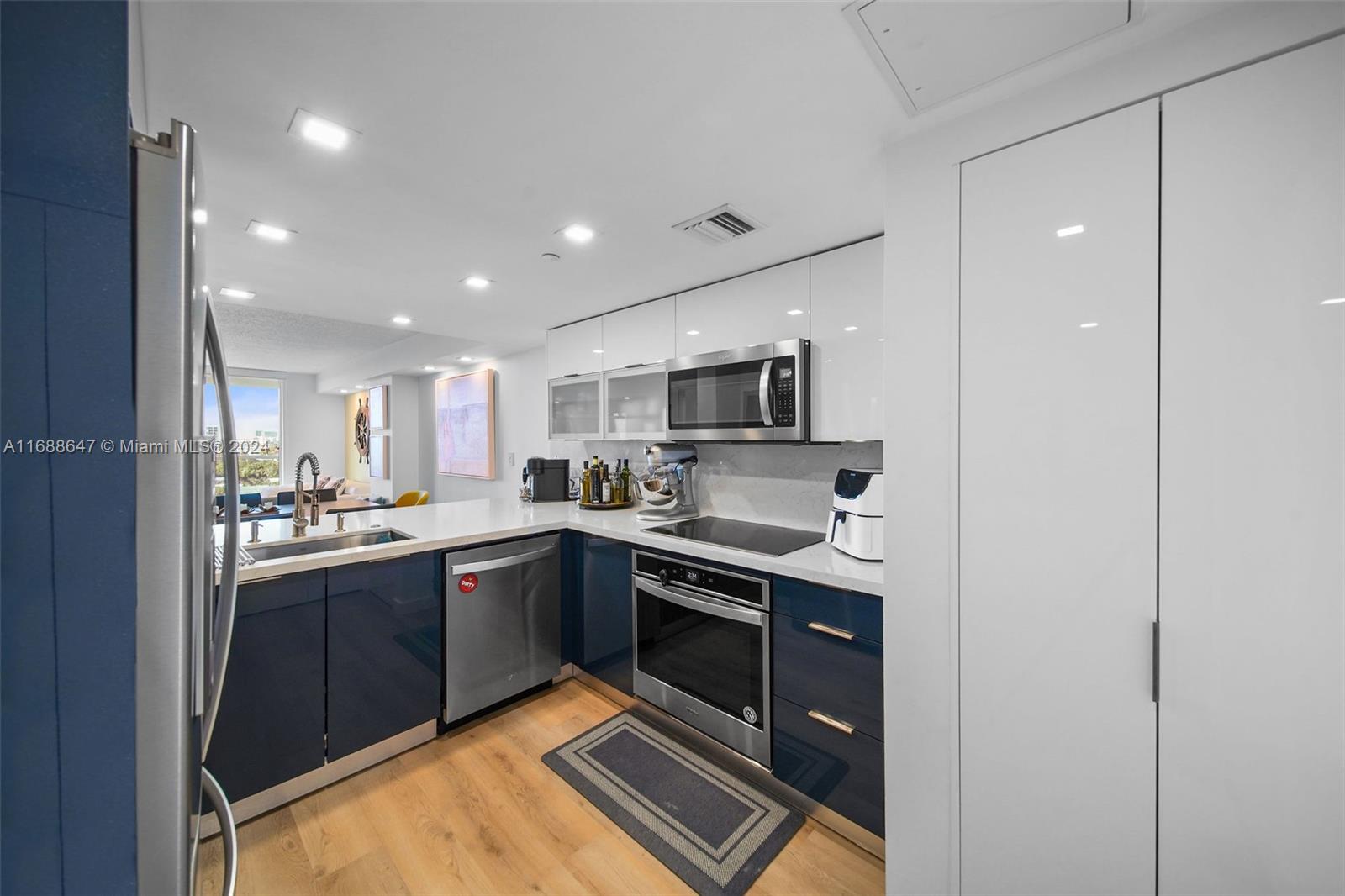 SKYLINE ON BRICKELL CONDO - Residential