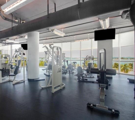 SKYLINE ON BRICKELL CONDO - Residential