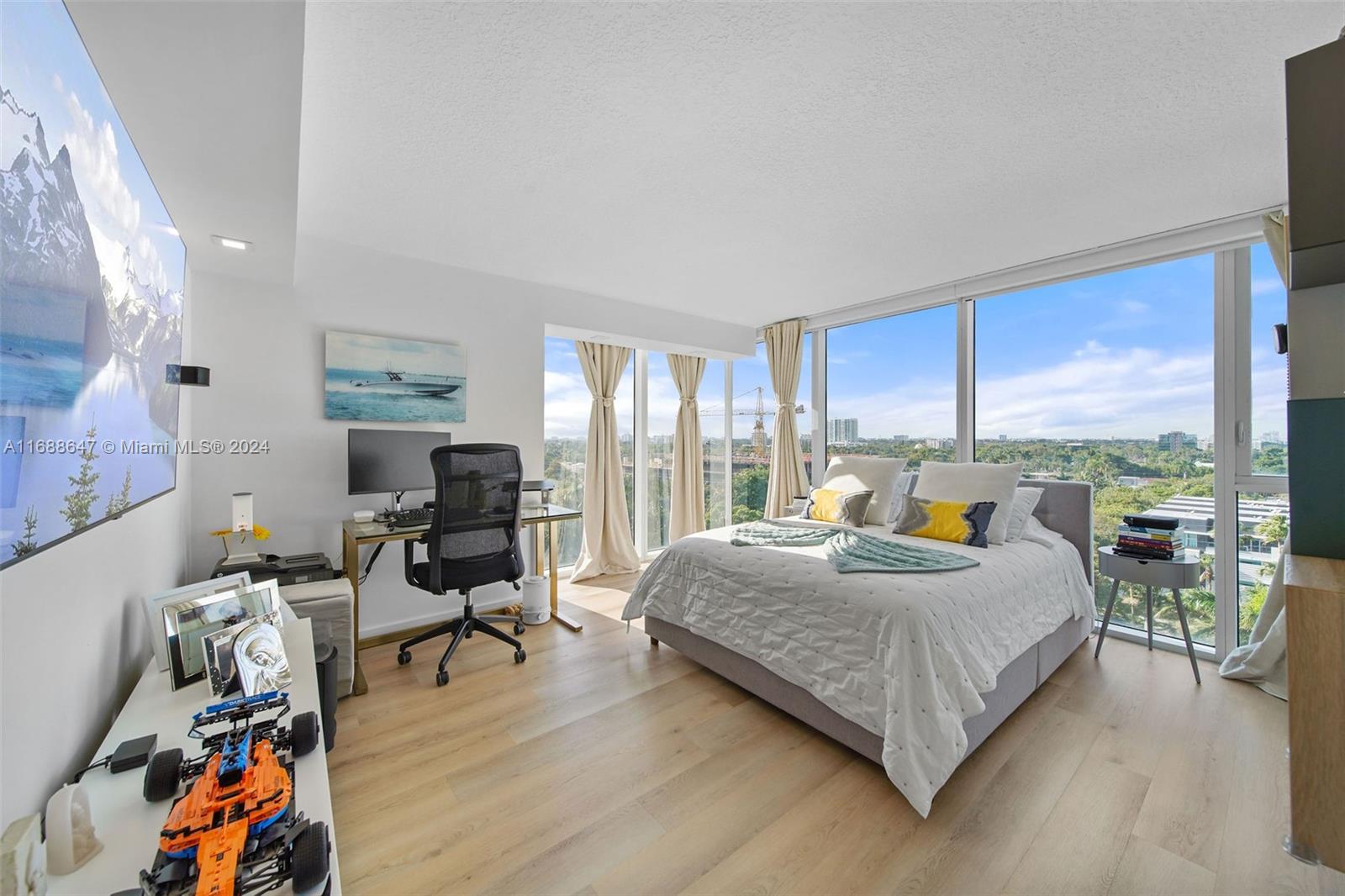 SKYLINE ON BRICKELL CONDO - Residential