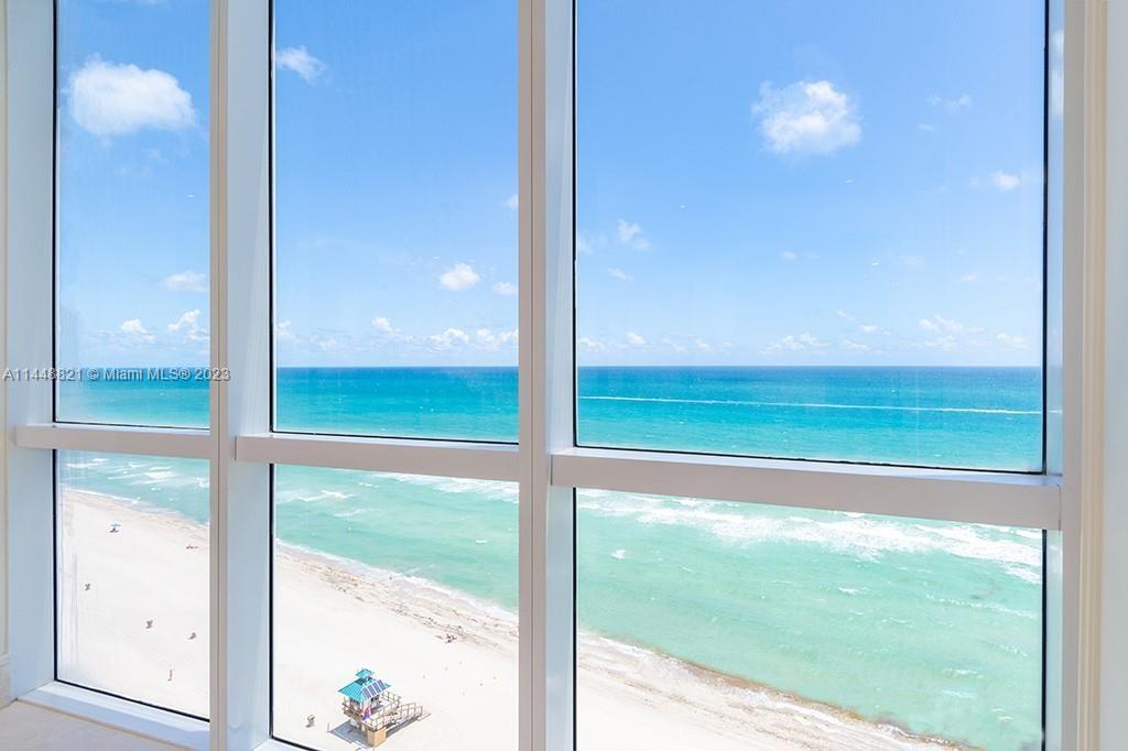 TRUMP ROYALE CONDO - Residential