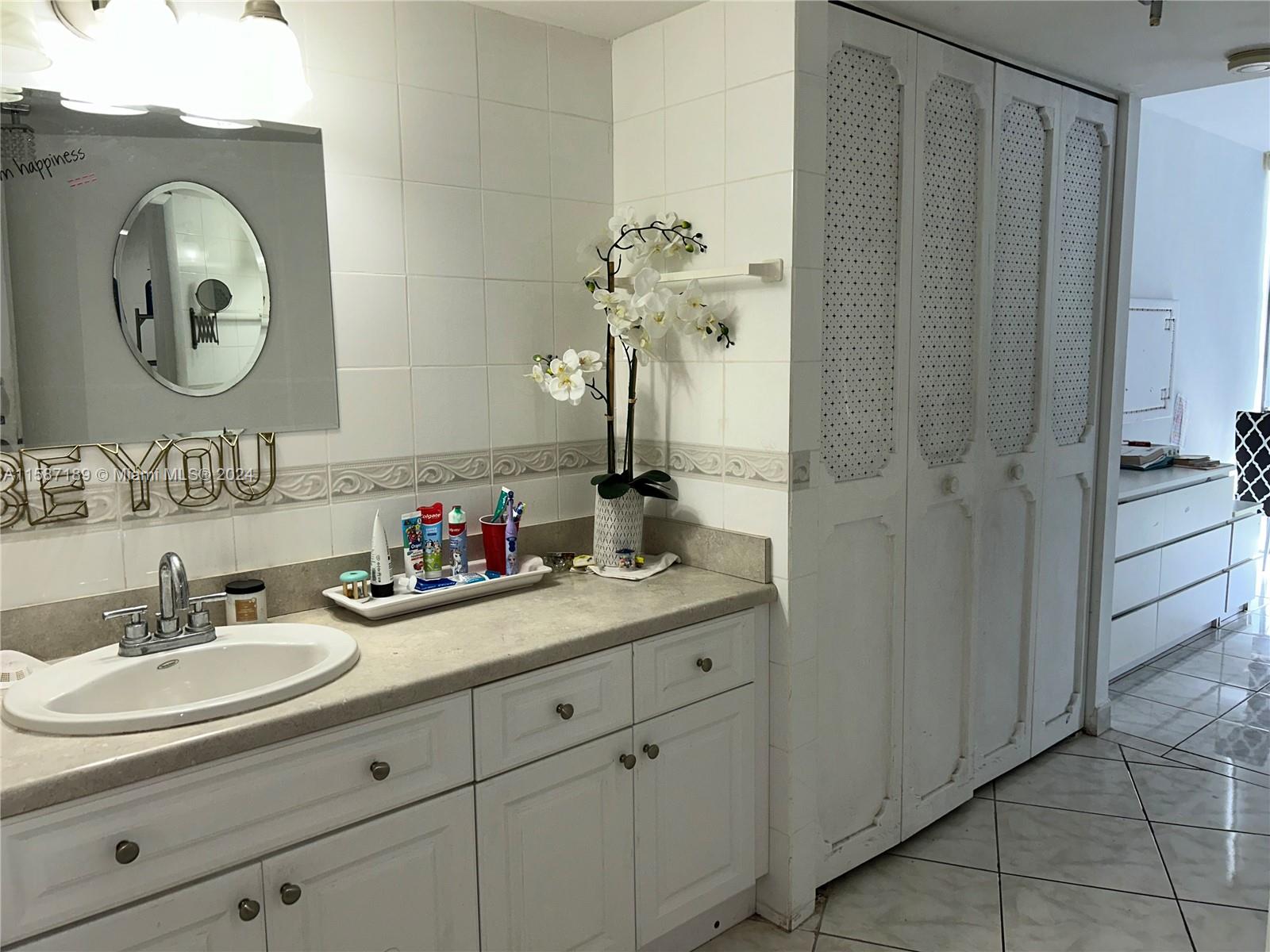 ENSENADA CONDO BLDG E-II - Residential Lease