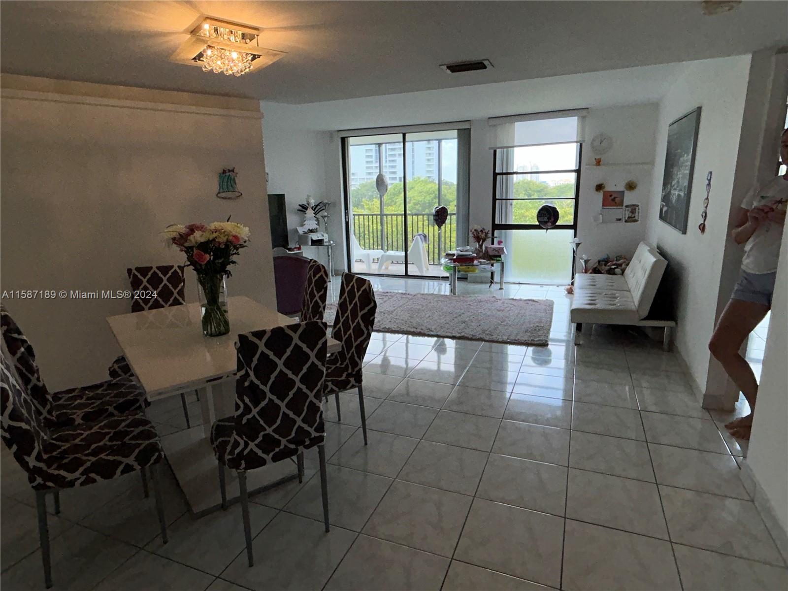 ENSENADA CONDO BLDG E-II - Residential Lease