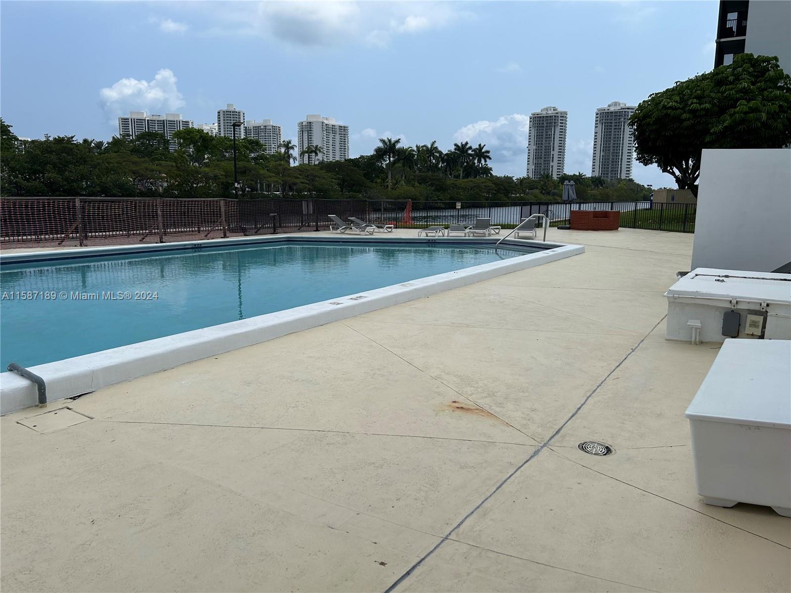 ENSENADA CONDO BLDG E-II - Residential Lease