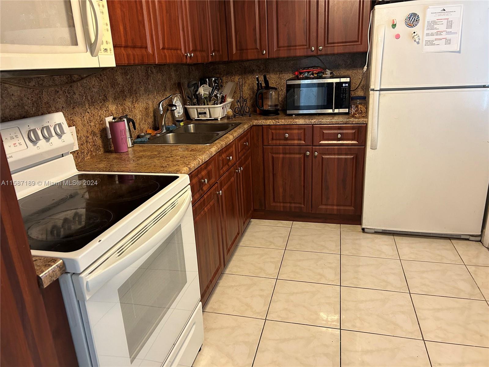 ENSENADA CONDO BLDG E-II - Residential Lease