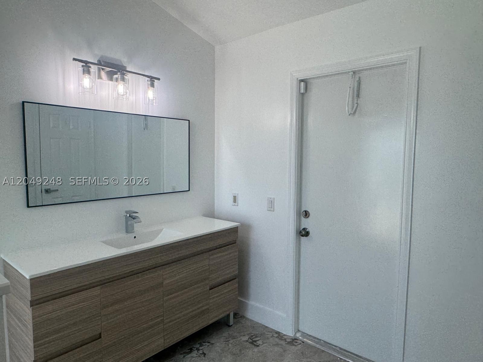 ROYAL PALM COMMUNITY - Residential