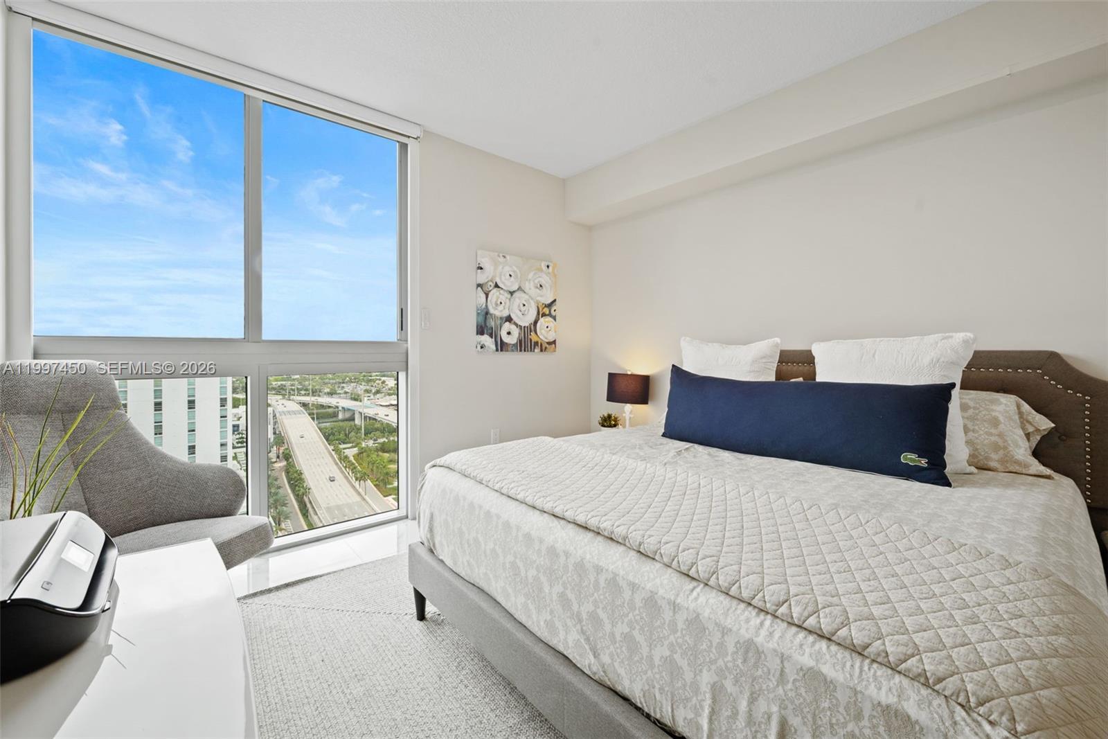 PARQUE TOWERS CONDO - Residential