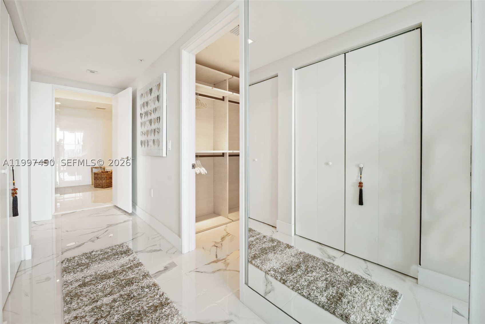 PARQUE TOWERS CONDO - Residential