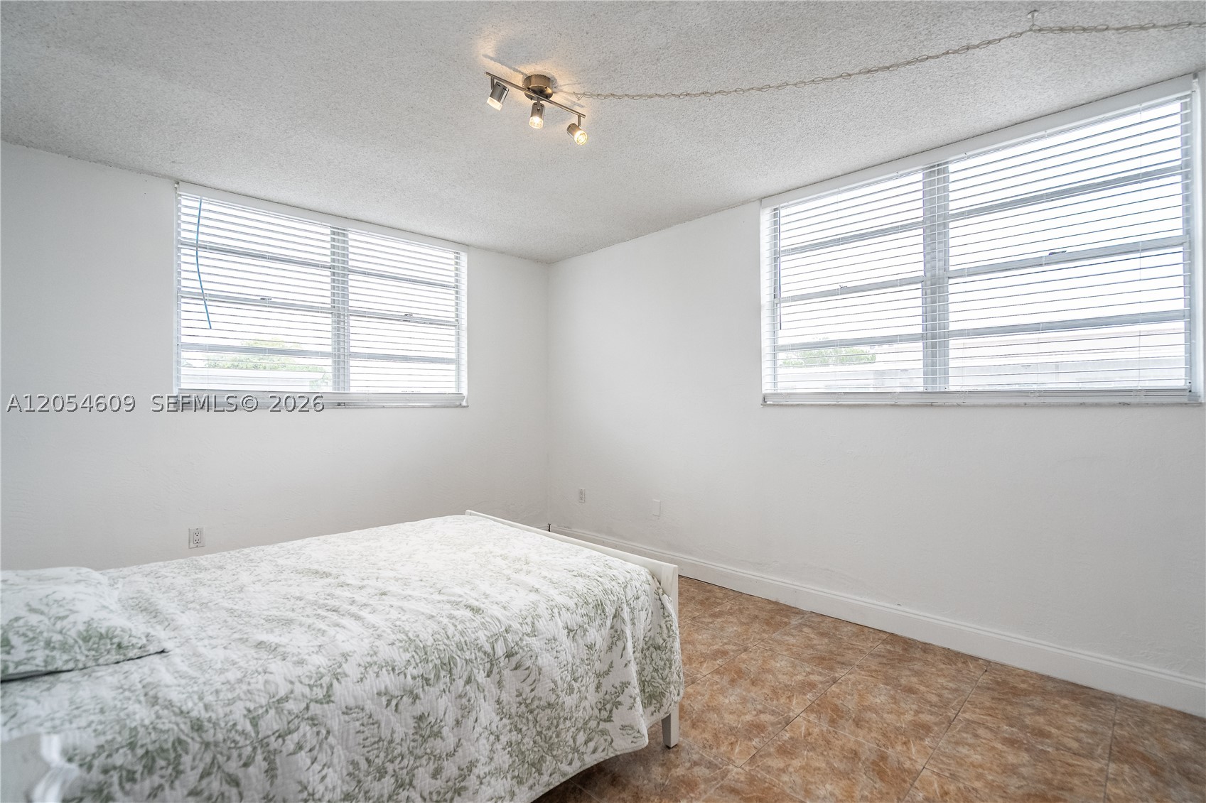 BYRON GARDENS CONDO - Residential