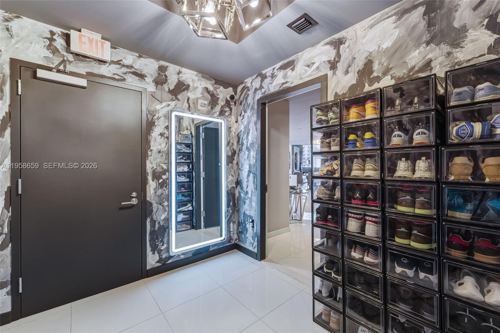 PARAMOUNT MIAMI WORLDCENT - Residential