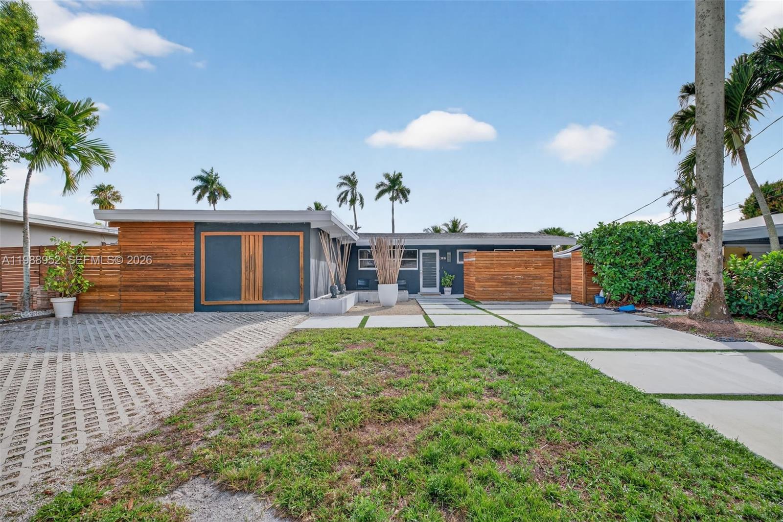 LAUDERDALE ISLES NO 2 - Residential
