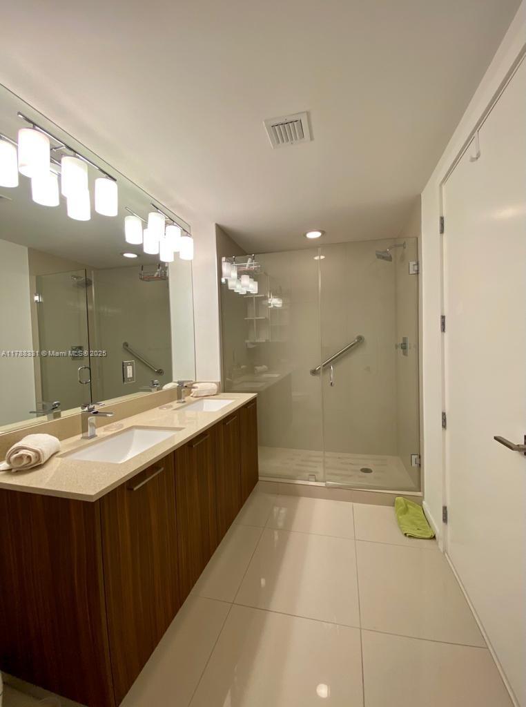 5300 PASEO CONDO - Residential