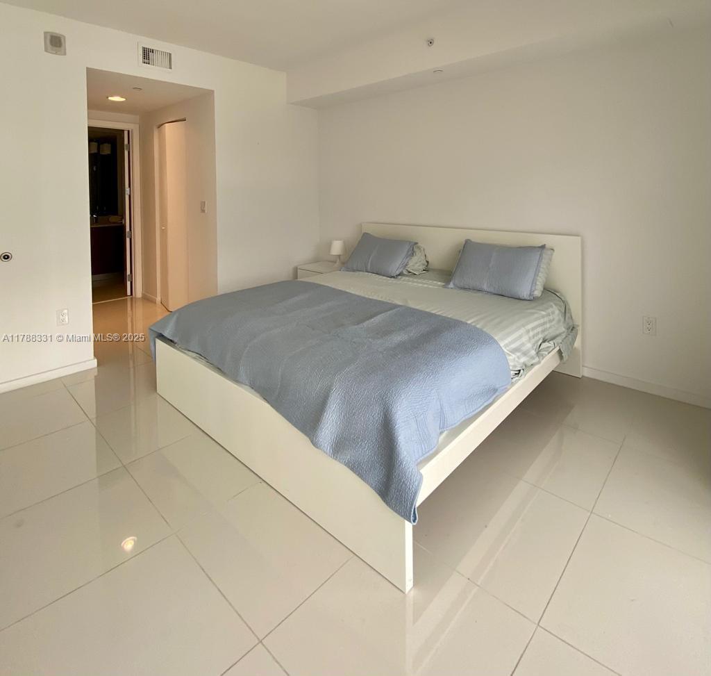 5300 PASEO CONDO - Residential