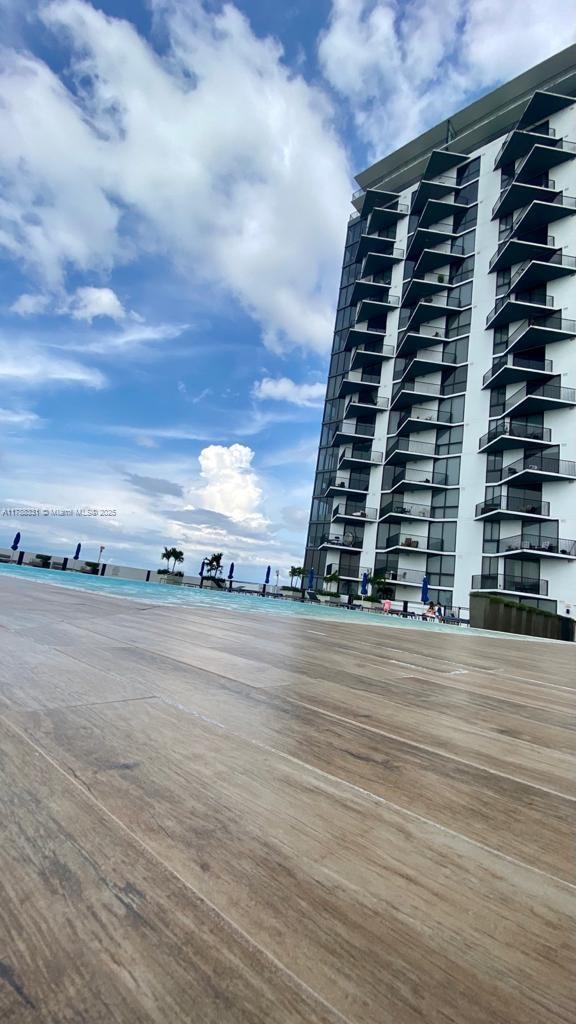 5300 PASEO CONDO - Residential