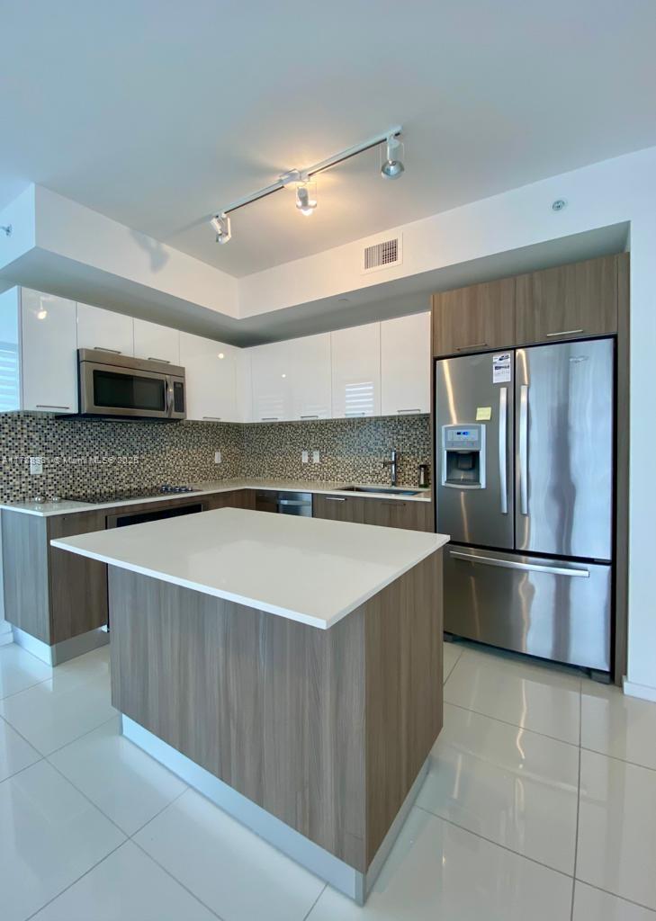 5300 PASEO CONDO - Residential