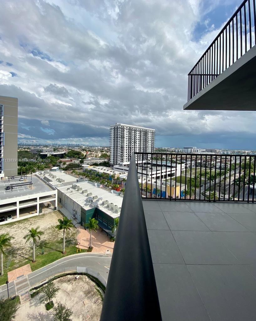 5300 PASEO CONDO - Residential