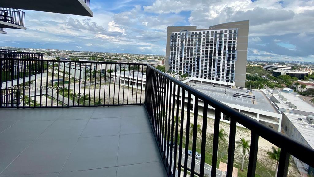 5300 PASEO CONDO - Residential