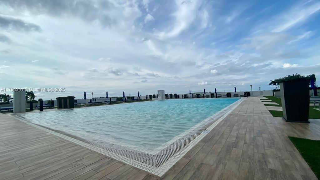 5300 PASEO CONDO - Residential