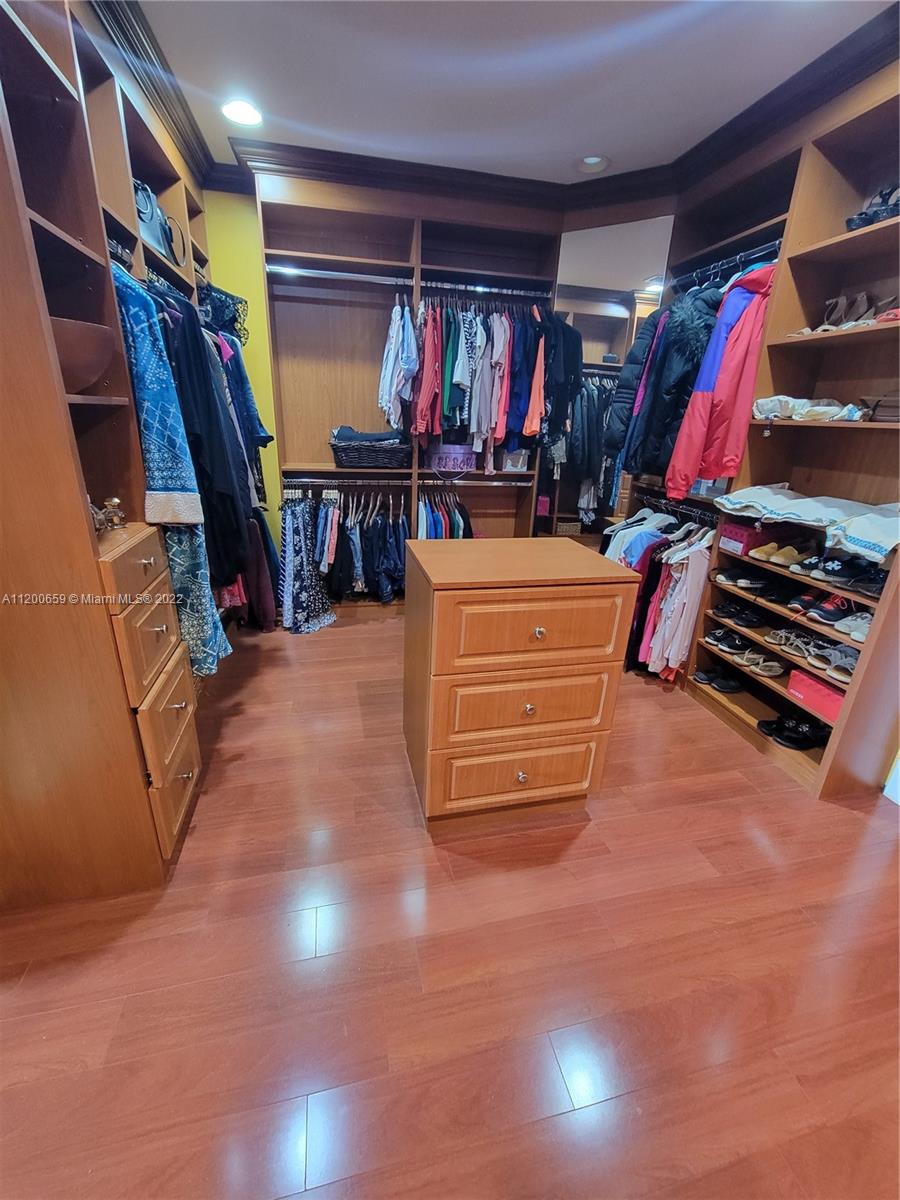 SHENANDOAH SEC 3 - Residential
