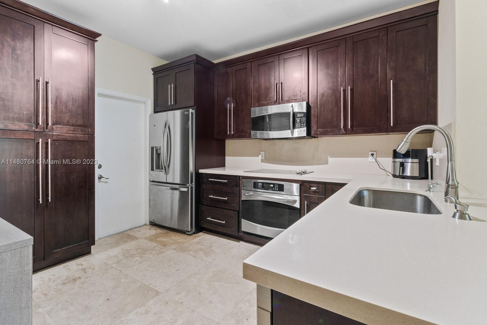 SECTORS 3 & 4 BOUNDARY PL - Residential