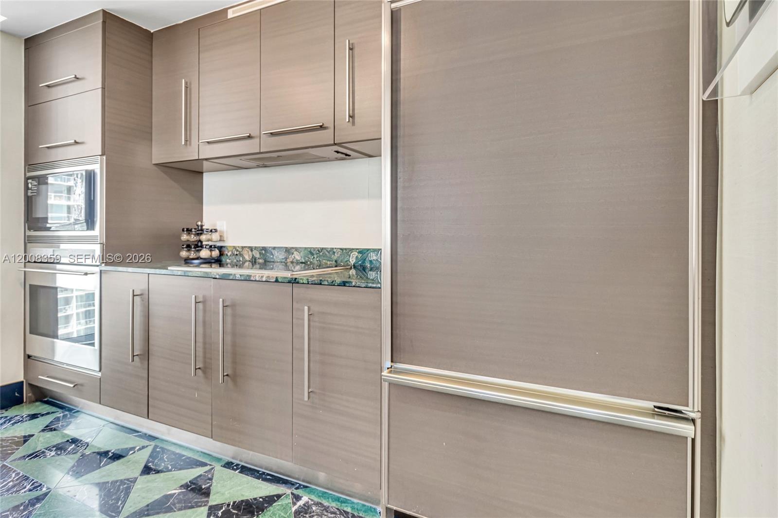 ICON BRICKELL CONDO NO 3 - Residential