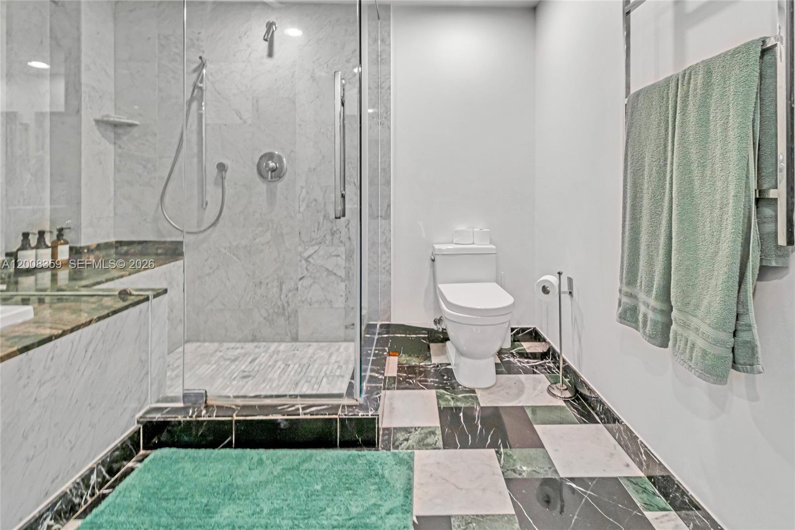 ICON BRICKELL CONDO NO 3 - Residential