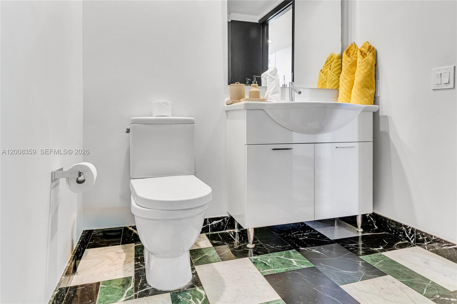 ICON BRICKELL CONDO NO 3 - Residential