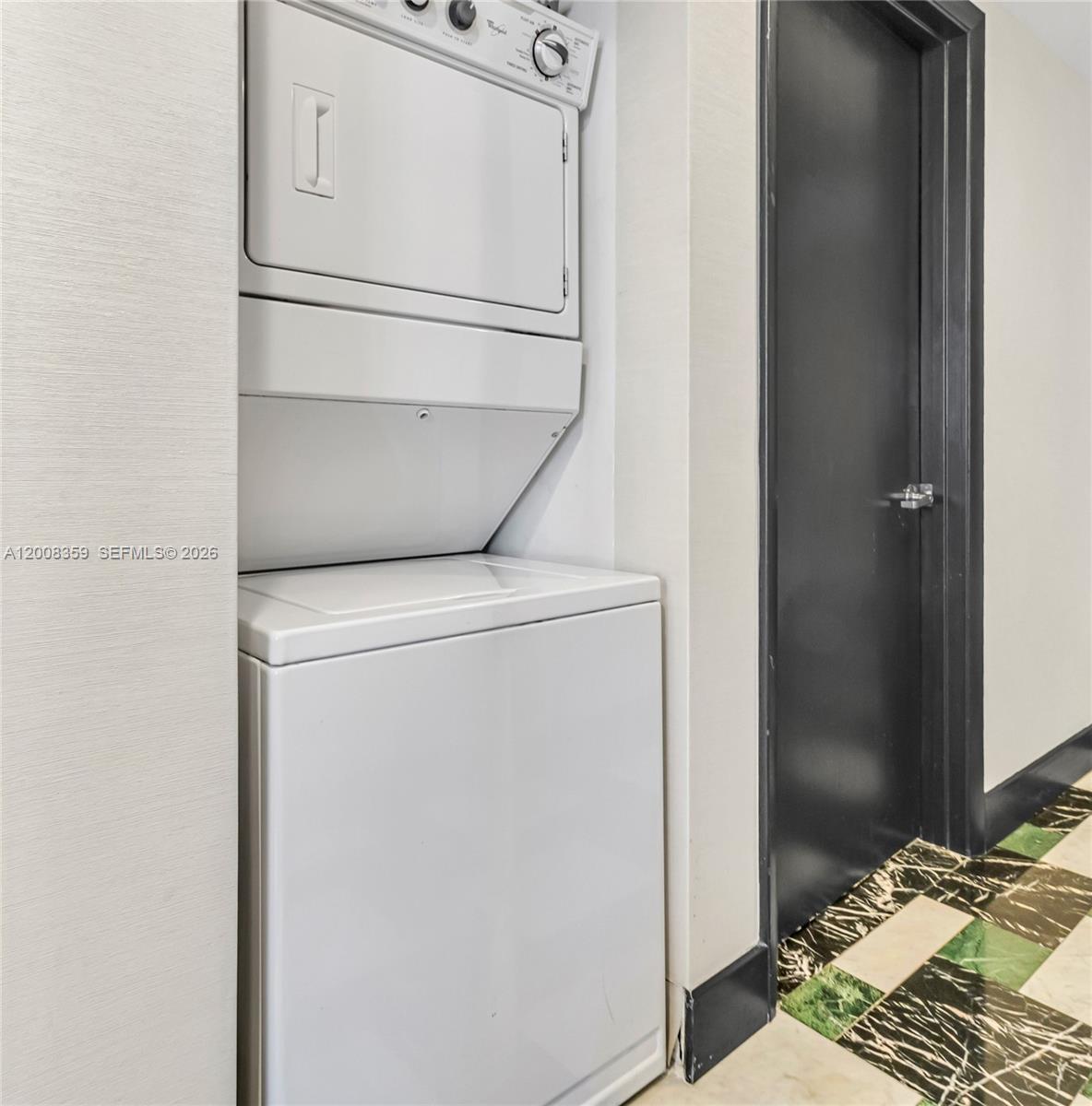 ICON BRICKELL CONDO NO 3 - Residential
