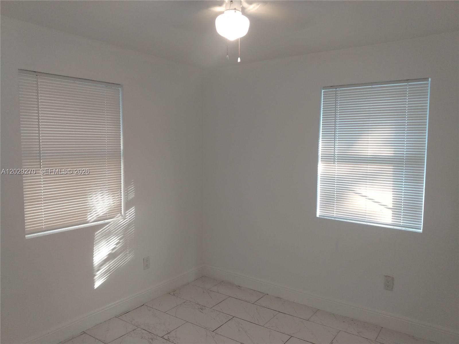 NORTH PALM BCH 4 - Residential Lease