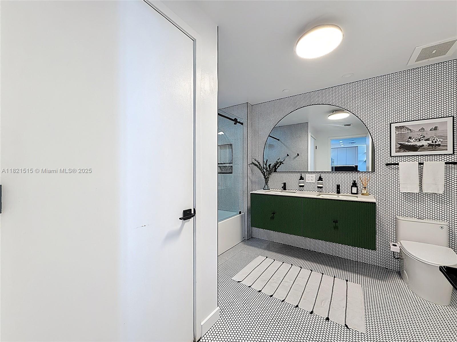 FOUR MIDTOWN MIAMI CONDO - Residential