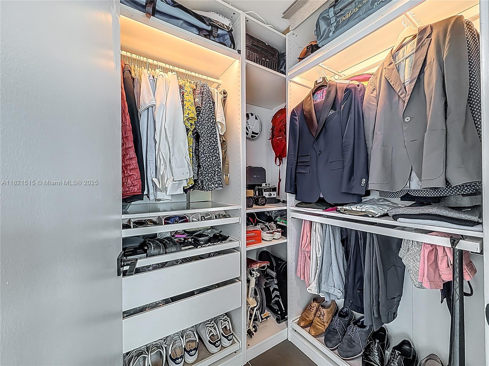 FOUR MIDTOWN MIAMI CONDO - Residential
