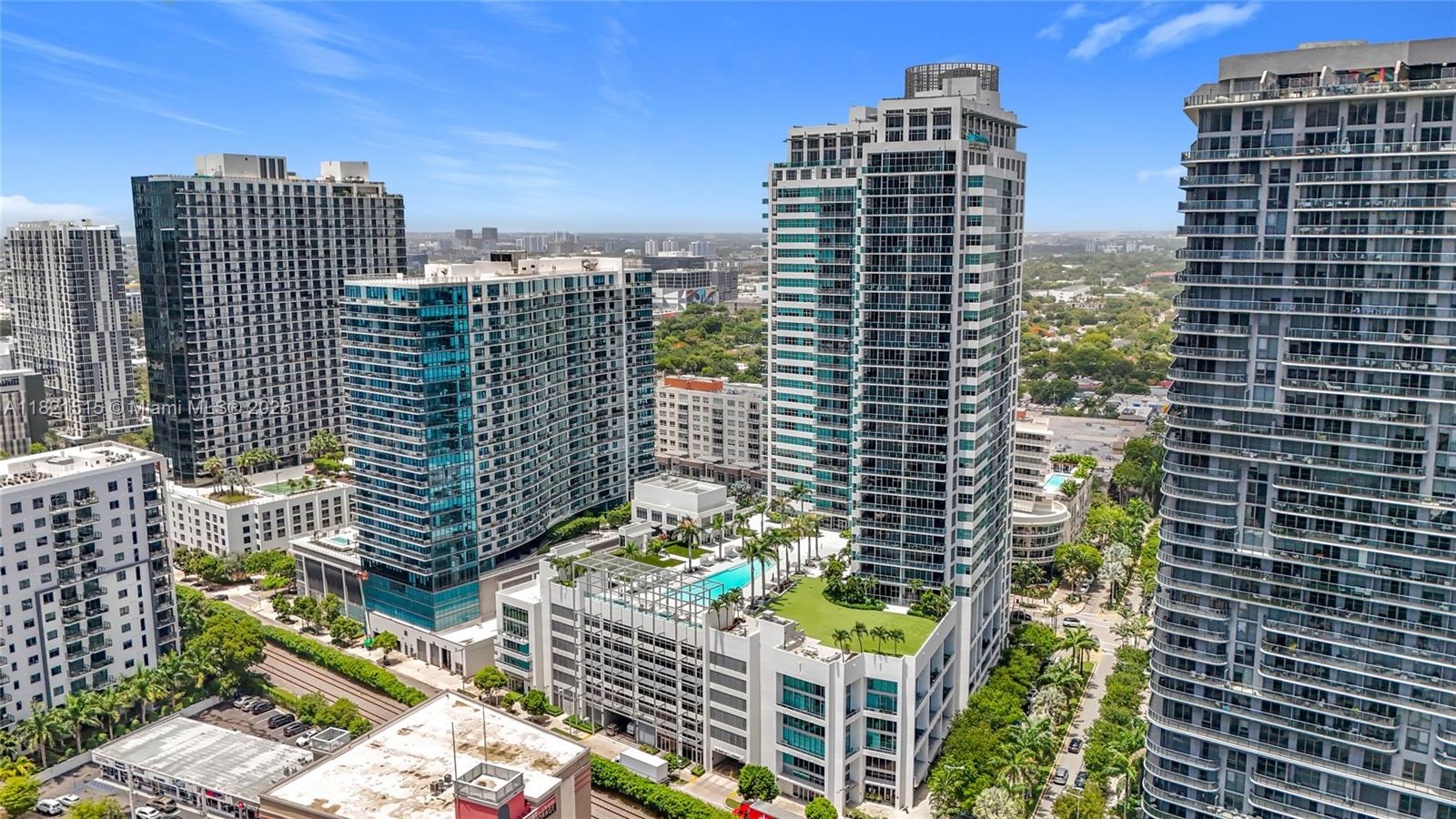 FOUR MIDTOWN MIAMI CONDO - Residential