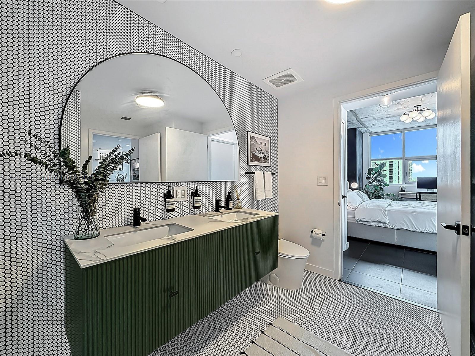 FOUR MIDTOWN MIAMI CONDO - Residential