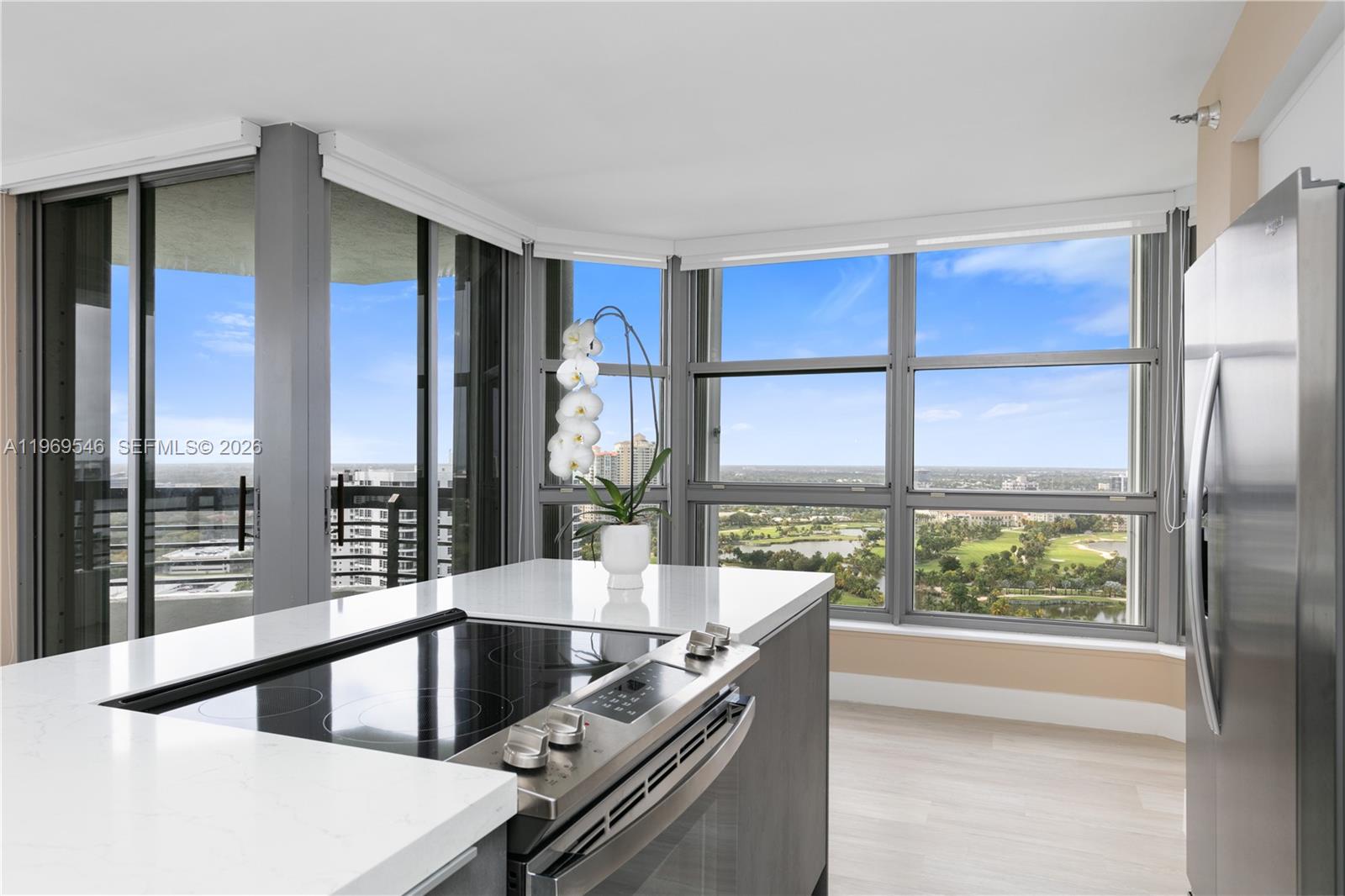 MYSTIC POINTE TOWER 400 C - Residential