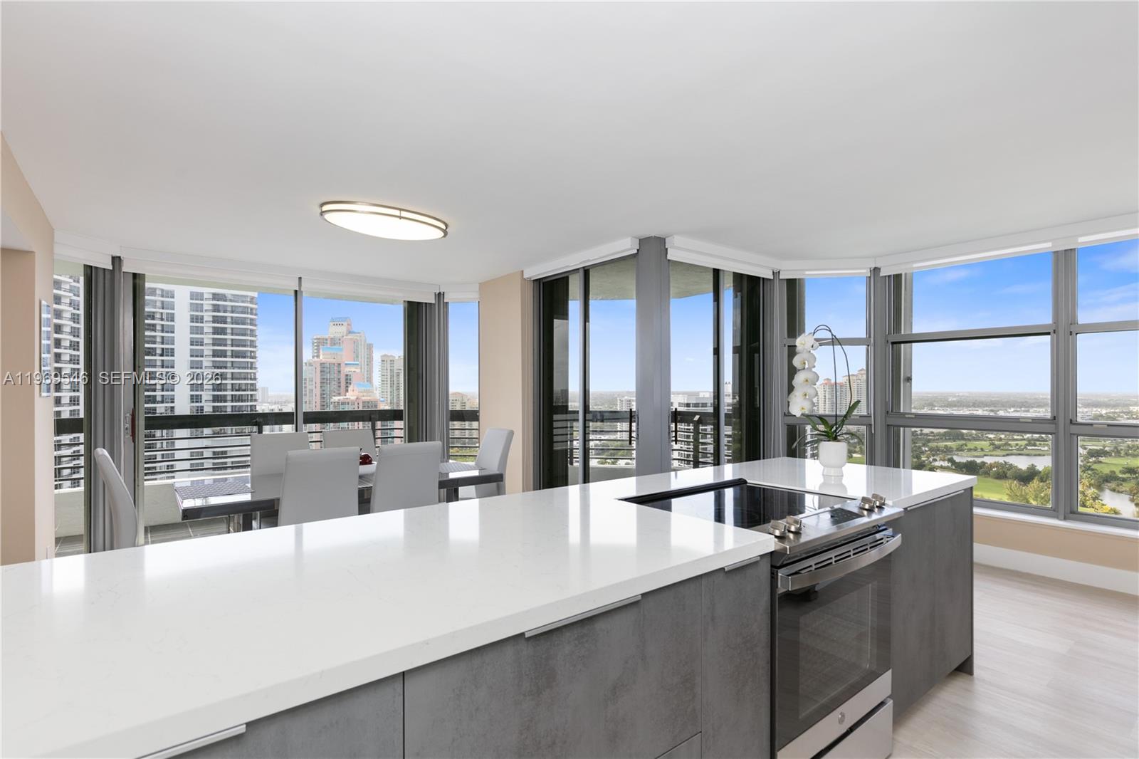 MYSTIC POINTE TOWER 400 C - Residential