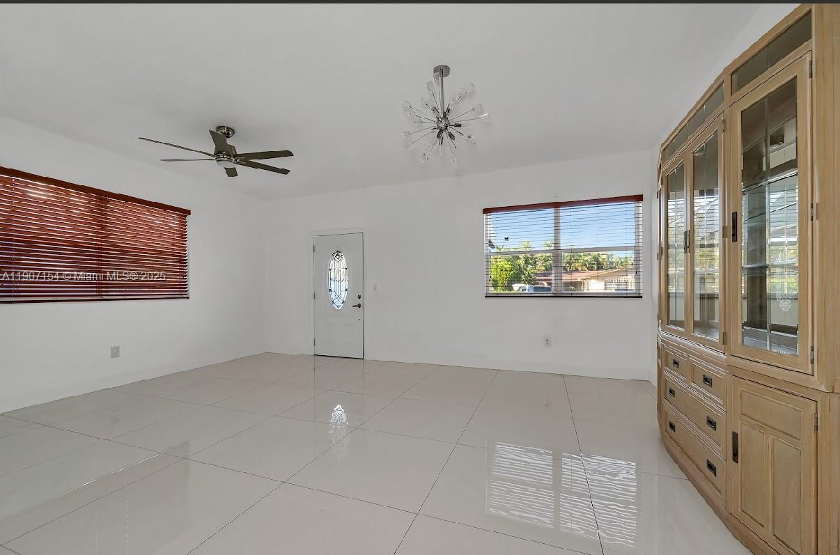 KEW GARDENS - Residential Lease