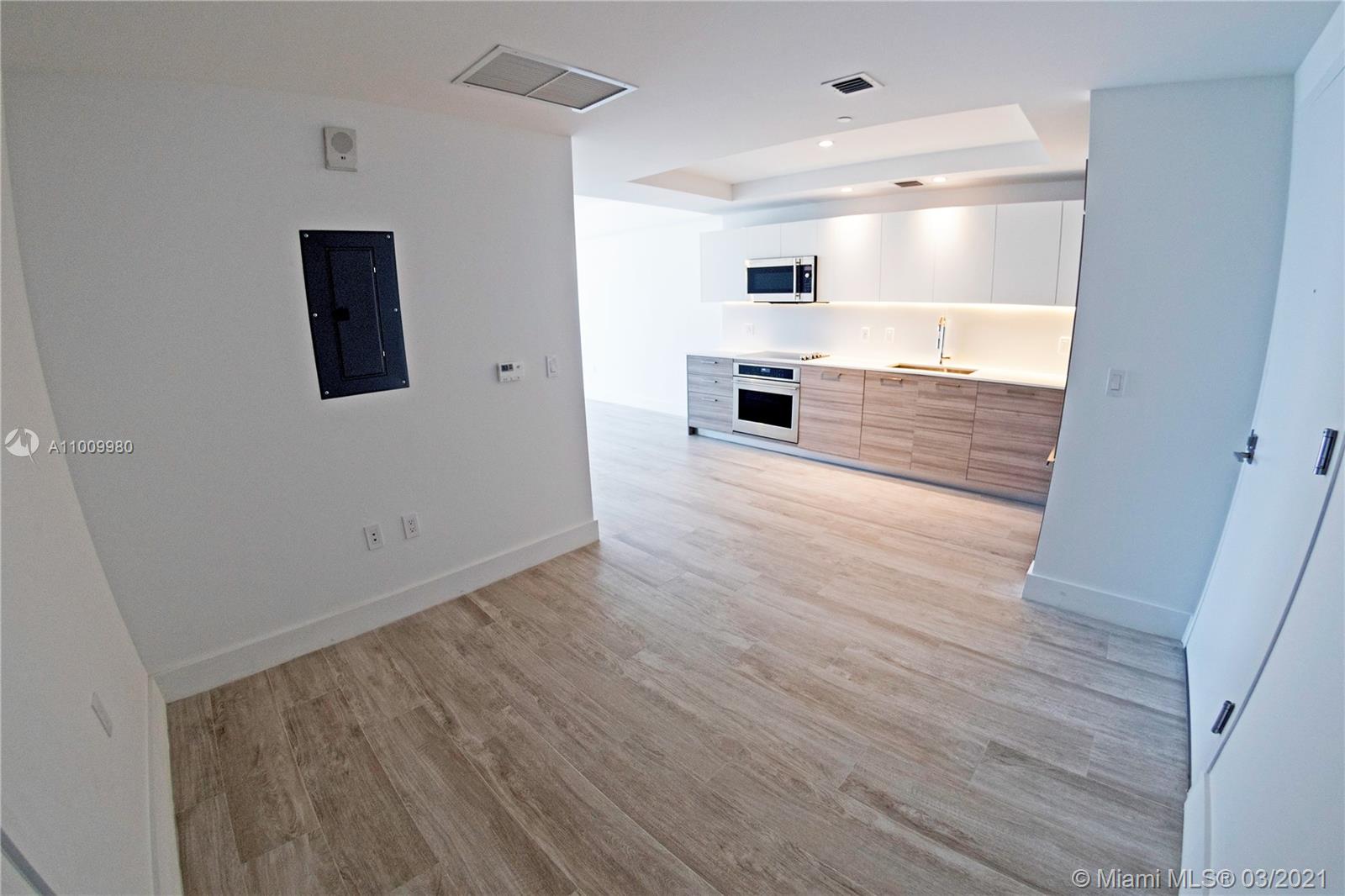 3401 MIDTOWN CONDO - Residential