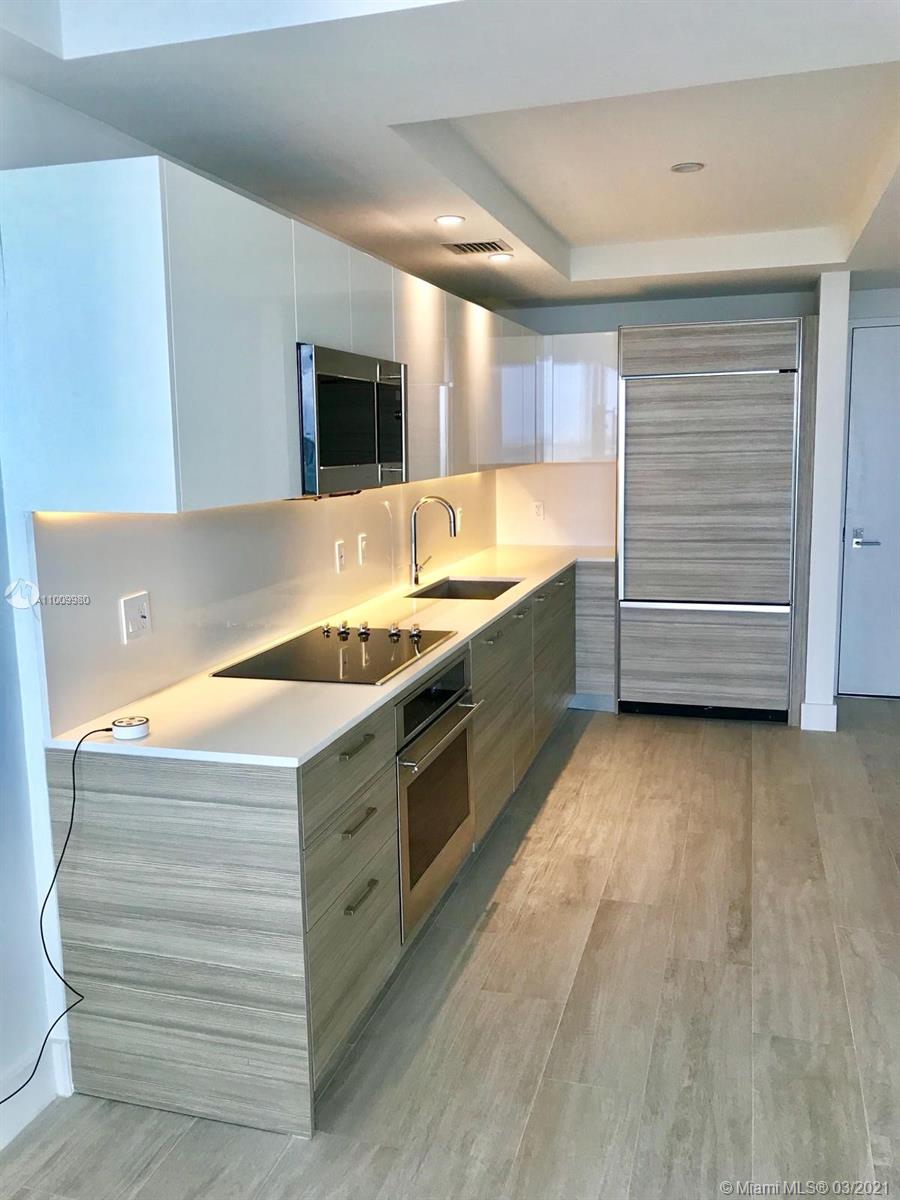 3401 MIDTOWN CONDO - Residential