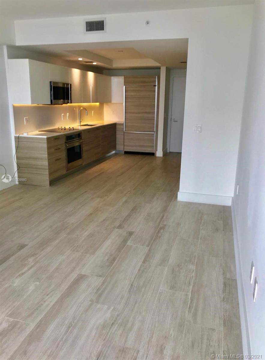 3401 MIDTOWN CONDO - Residential