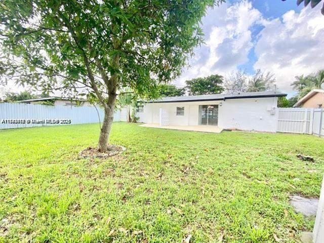 SUNRISE GOLF VILLAGE SEC - Residential