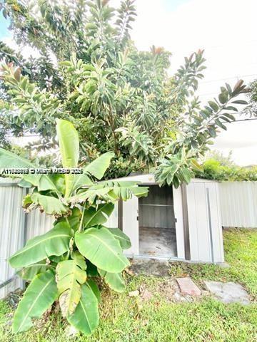 SUNRISE GOLF VILLAGE SEC - Residential
