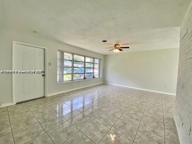 SUNRISE GOLF VILLAGE SEC - Residential