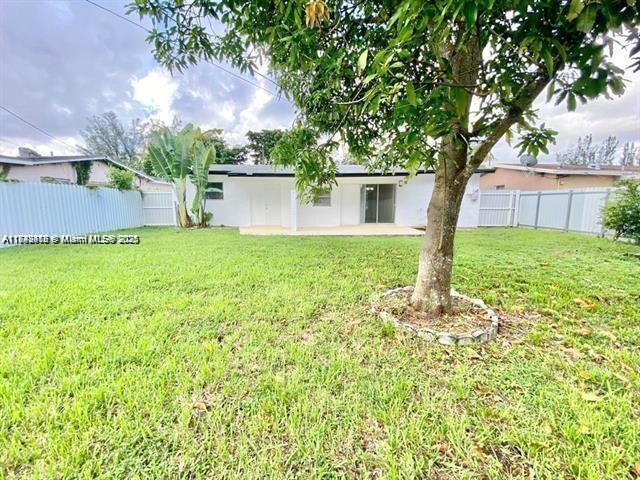 SUNRISE GOLF VILLAGE SEC - Residential