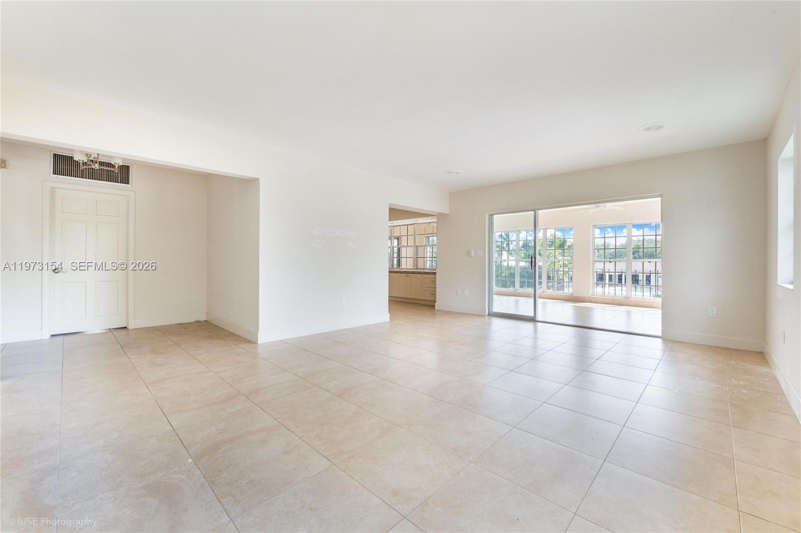 SOUTH BRICK CONDO - Residential