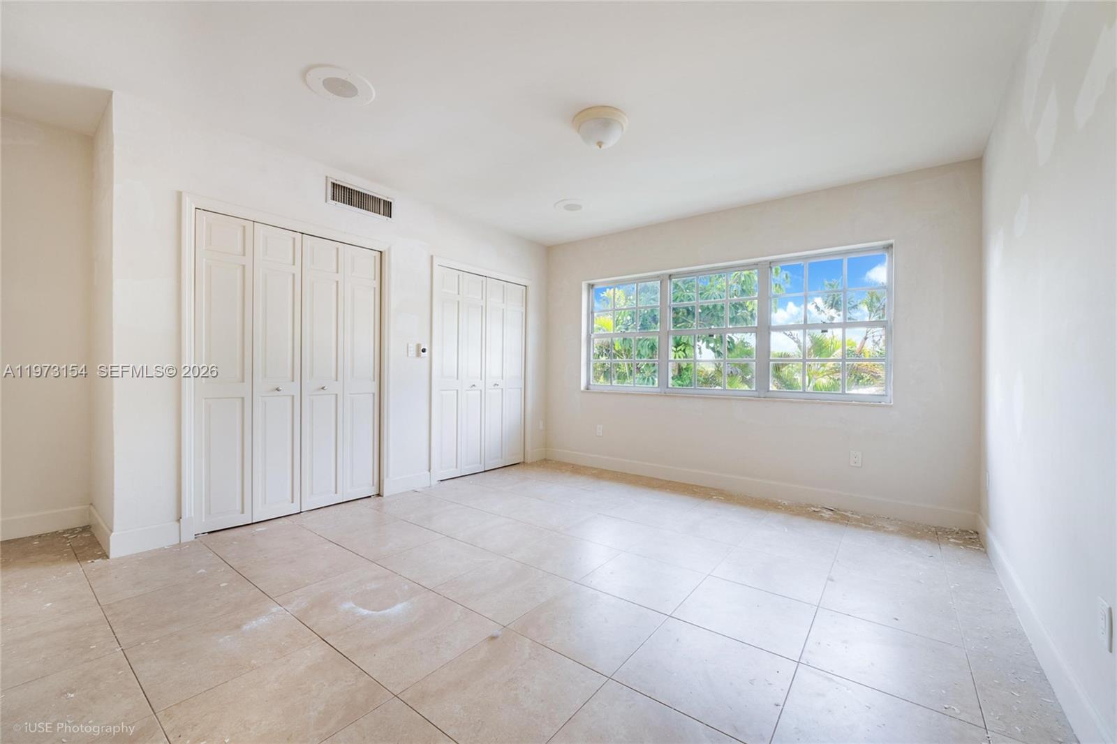 SOUTH BRICK CONDO - Residential