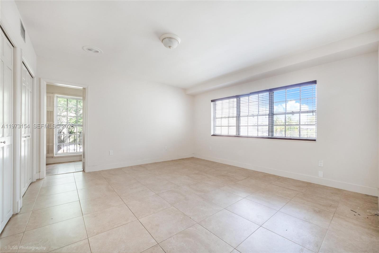 SOUTH BRICK CONDO - Residential