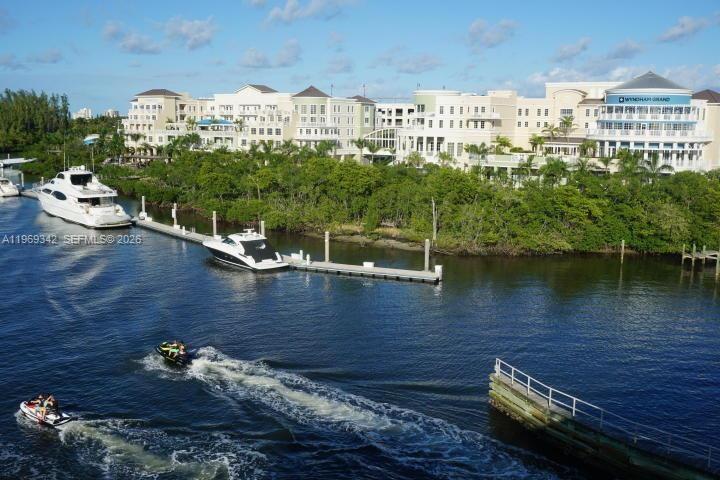 OCEAN TRAIL - Residential
