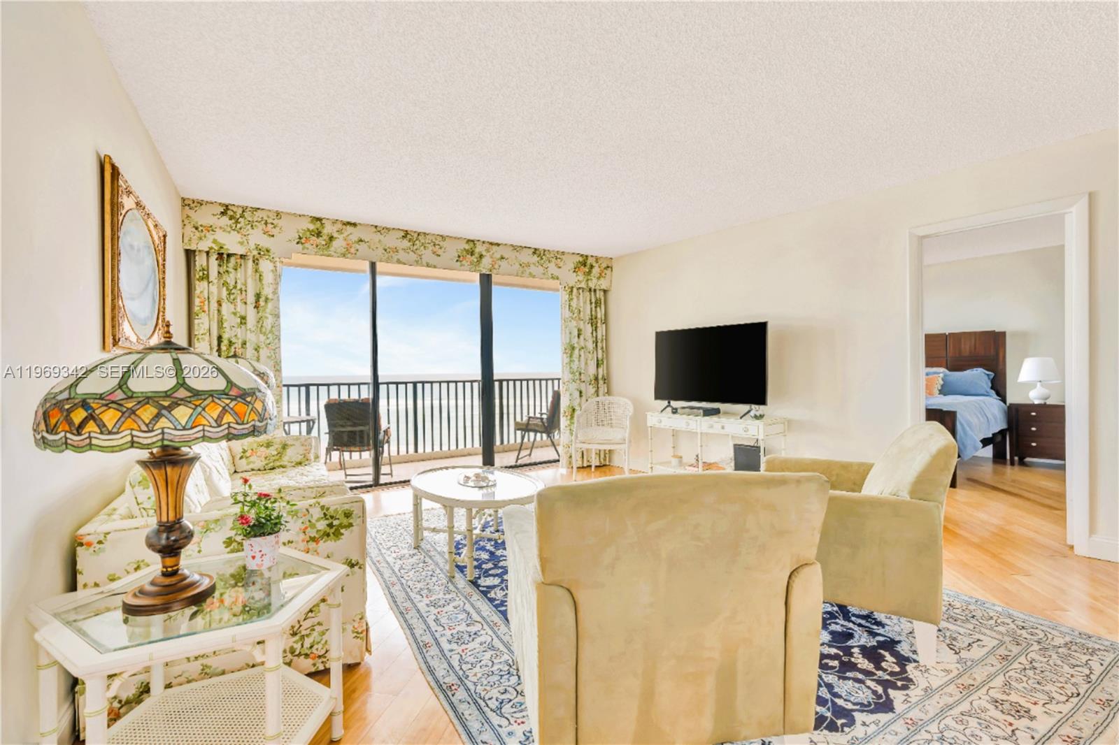 OCEAN TRAIL - Residential