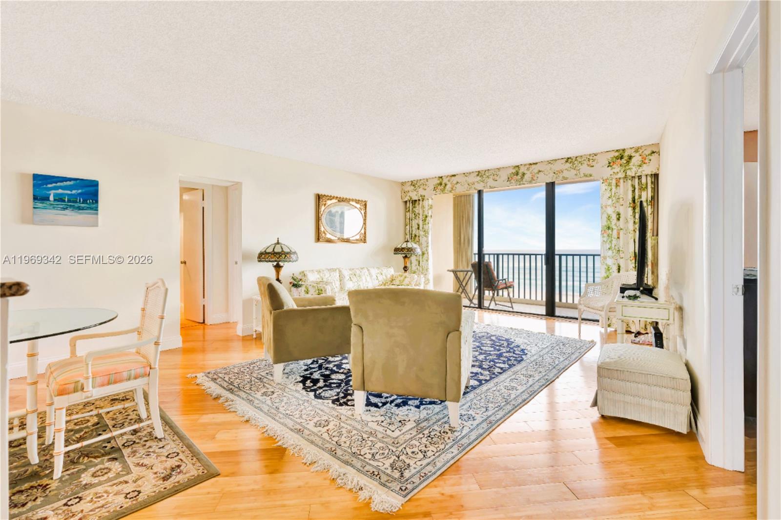 OCEAN TRAIL - Residential
