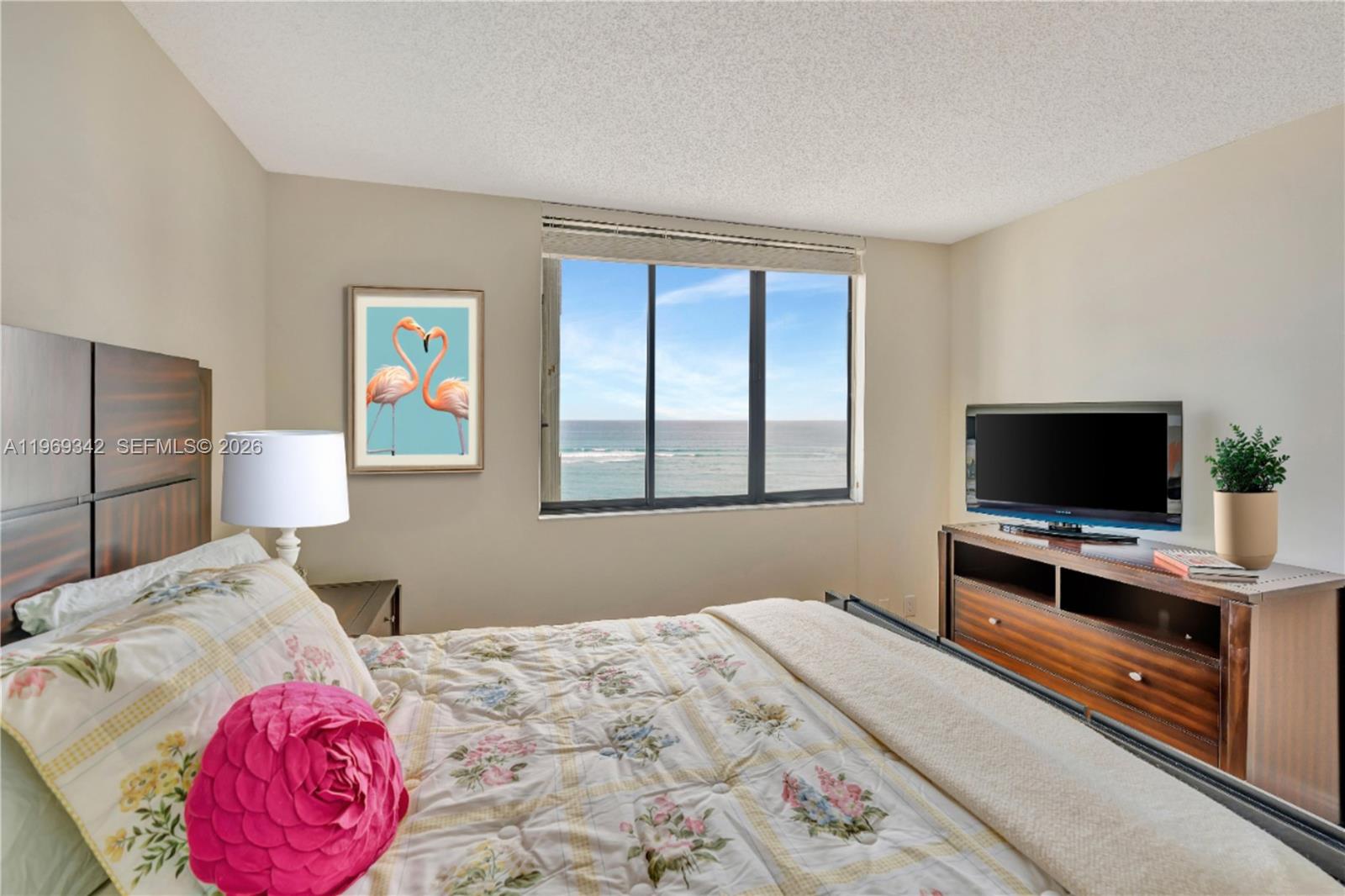 OCEAN TRAIL - Residential