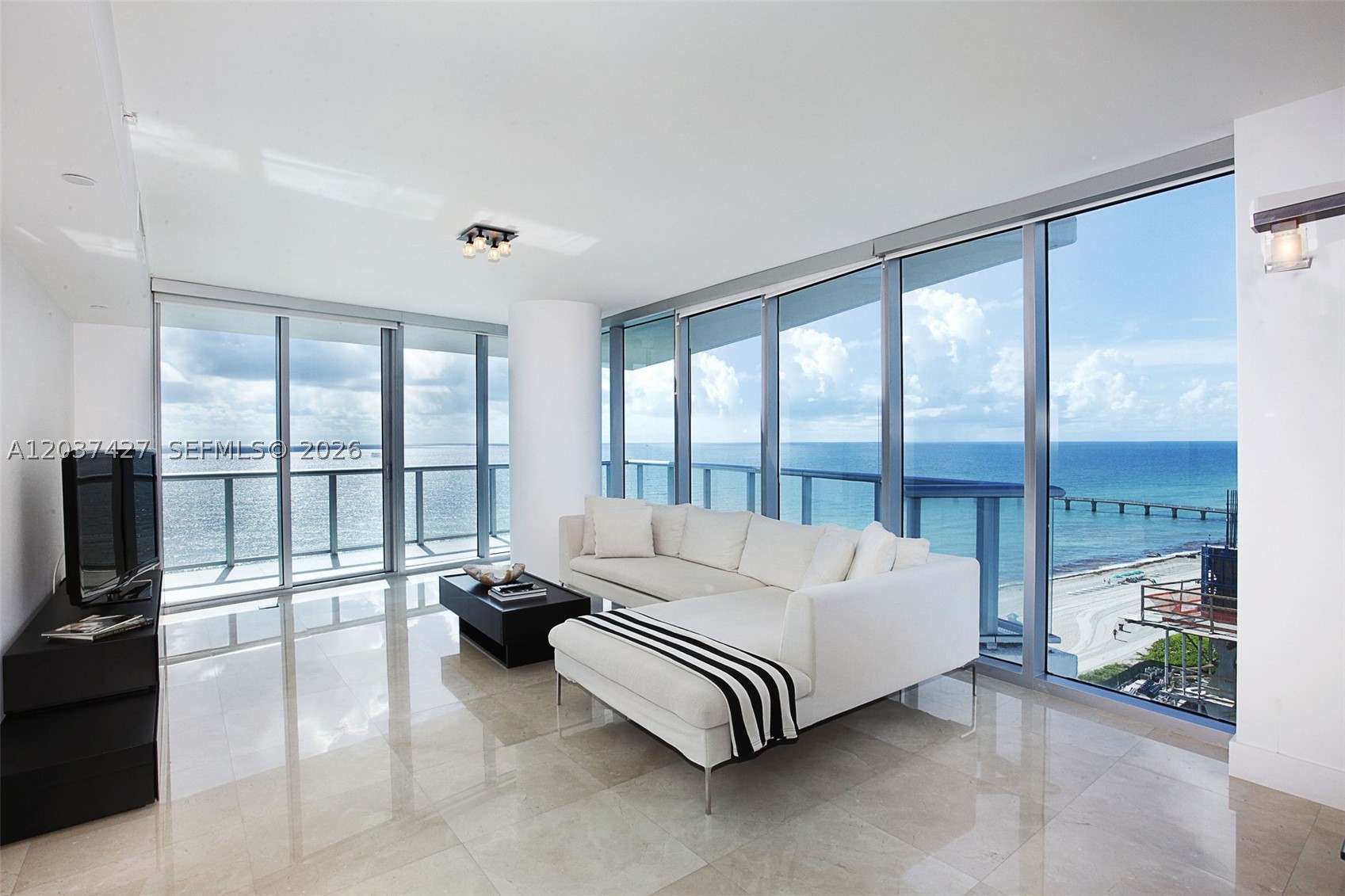 JADE BEACH CONDO - Residential Lease